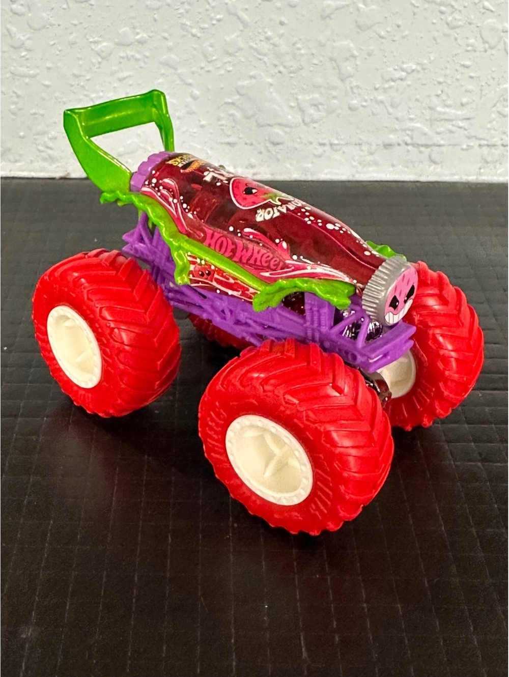 Hot Wheels Carbonator Monster Truck Toy Car